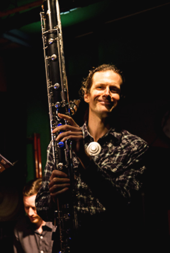 ヒュー・ロイド Huw Lloyd：Contrabass Clarinet